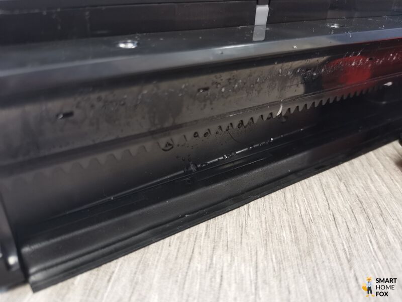 Зубчики на насадке для пола Deerma VX900W